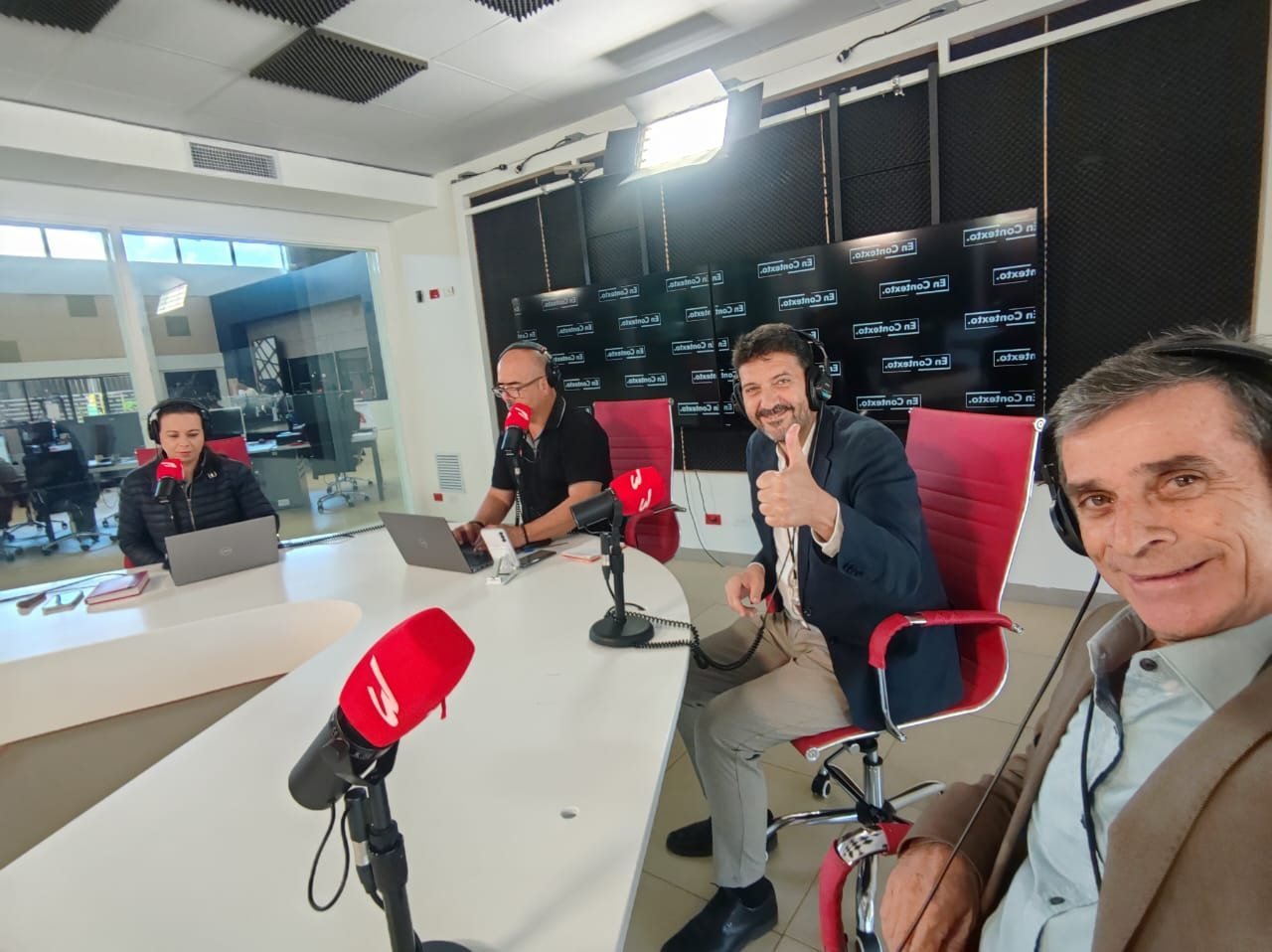 En Contexto